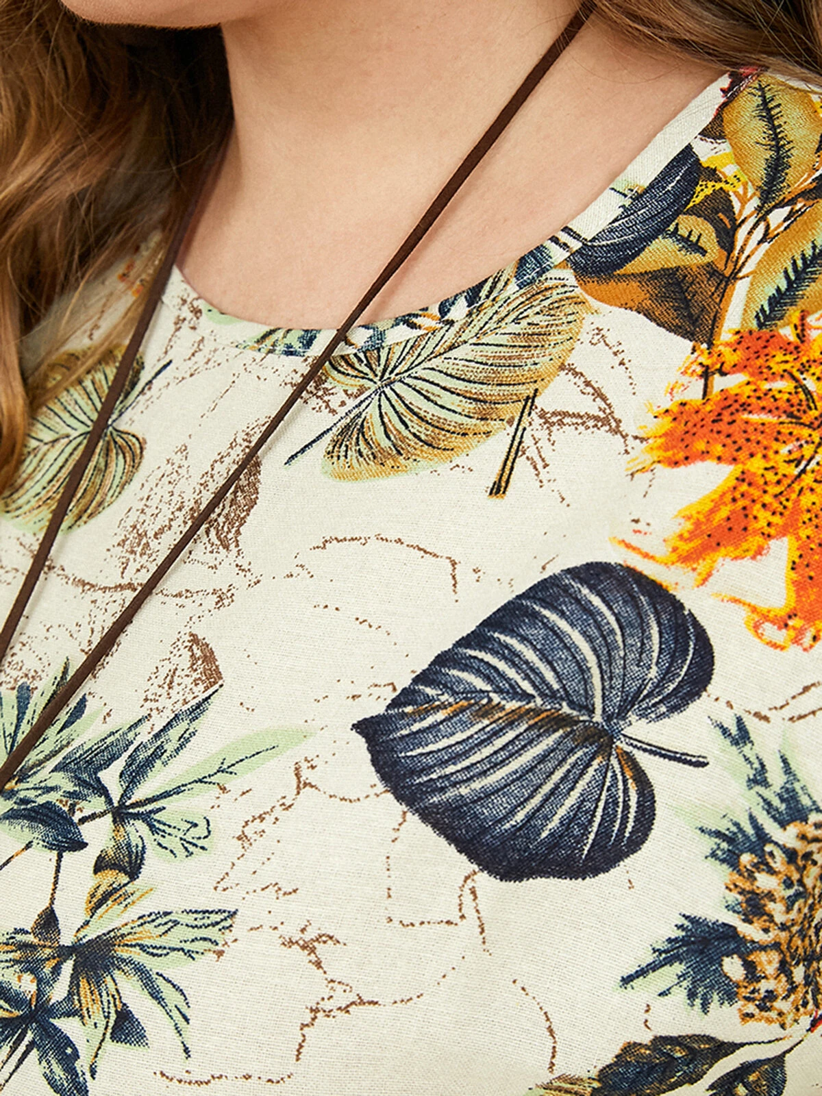 (image for)  Plus Size Women Beach Long Dress Retro Floral Printed Round Neck Three Quarter Sleeve Pleated Beach Maxi Dresses