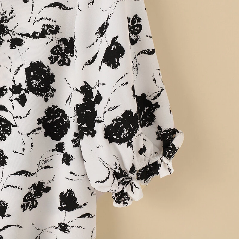 (image for)  Women Flowers Print Shirt Ruffled stand-up Collar Design Vintage Blouse Medium-length Sleeve Plus Size Blouse Tops for Women